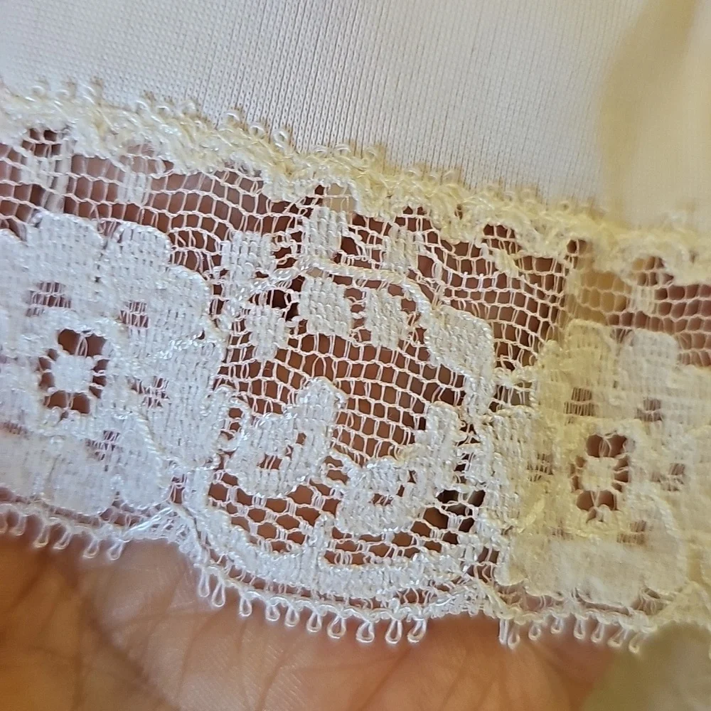 Elegant White Lace Vintag Slip Dress By VAM ROALTE. Size 36‎